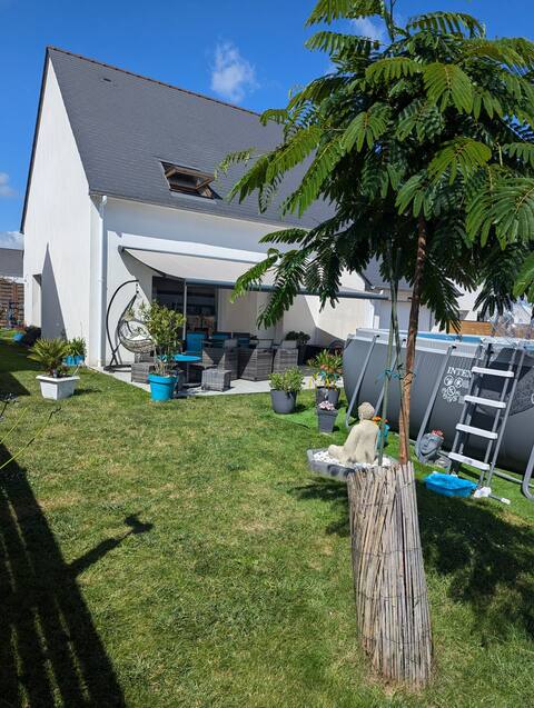 House with pool Auray Pluneret