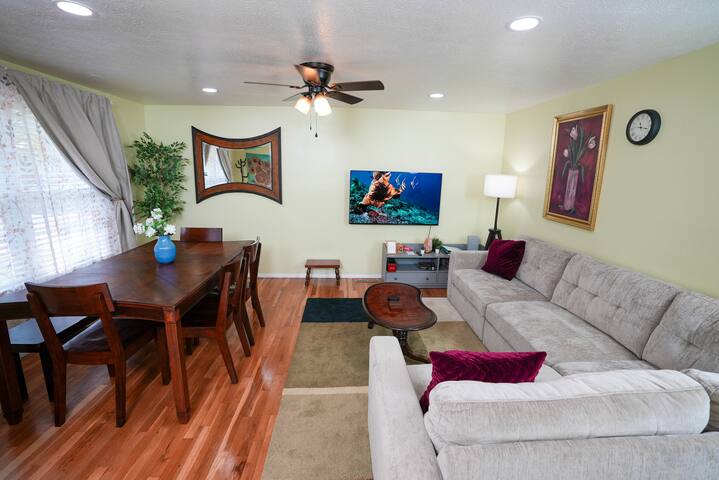 Entire Central Columbus Home! gallery image 3