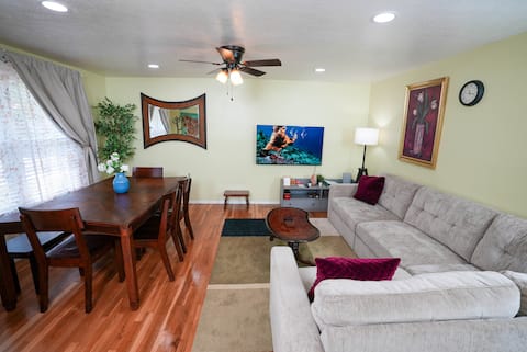 Popular Airbnb listing: Entire Central Columbus Ranch Home! in Northland