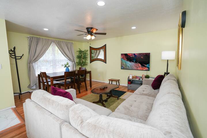 Entire Central Columbus Home! gallery image 4