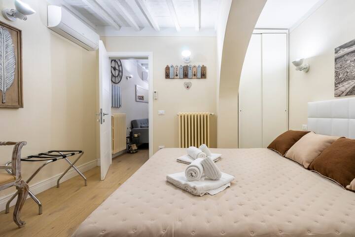 Wonderful S. Niccolò “Piazzale Michelangelo” gallery image 3