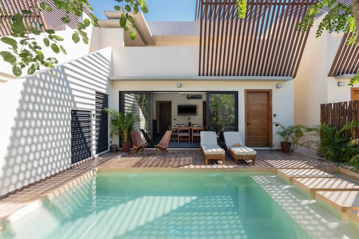 Asana Leaf | 4 Bedroom Villa With 2 Private Pools - Tulum