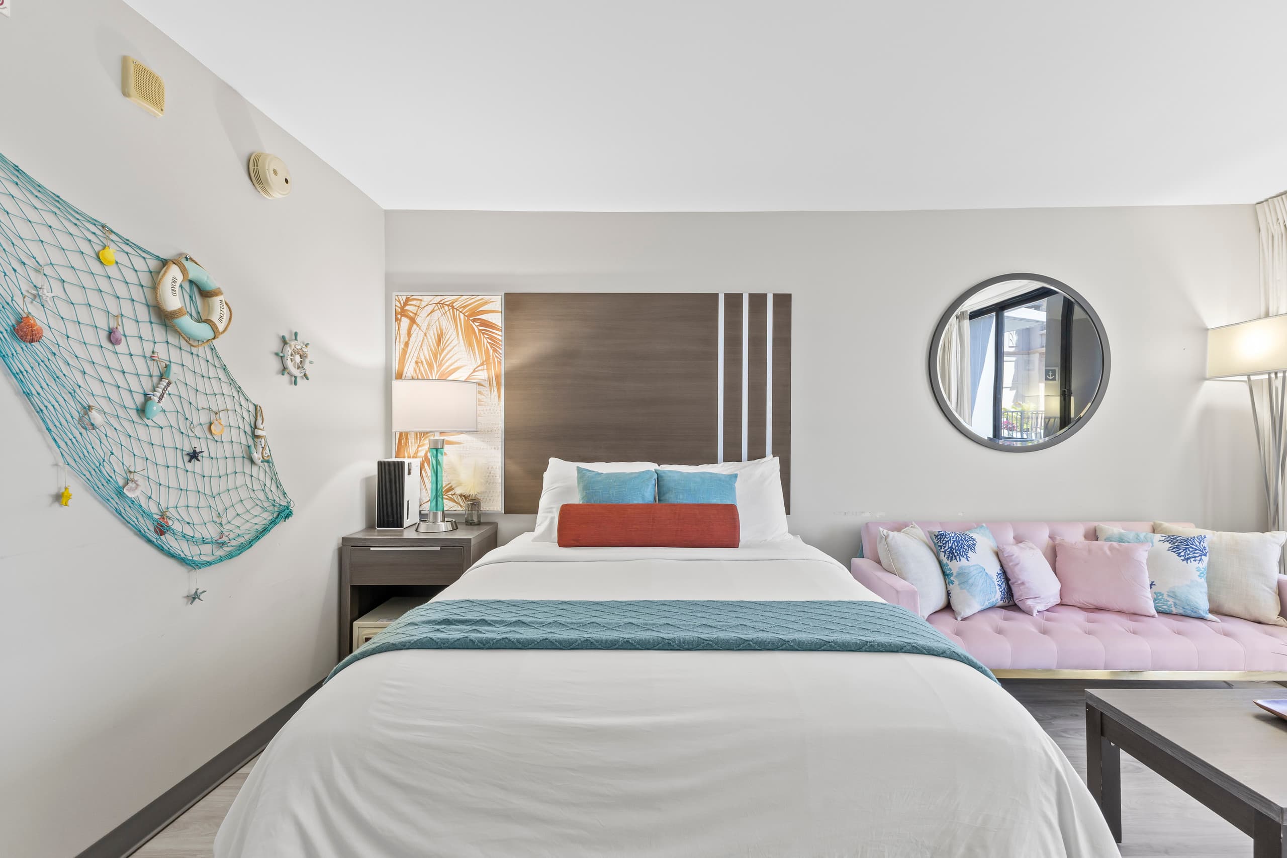 Relaxing & Cozy Coastal Studio with FREE Parking! - Photo 11