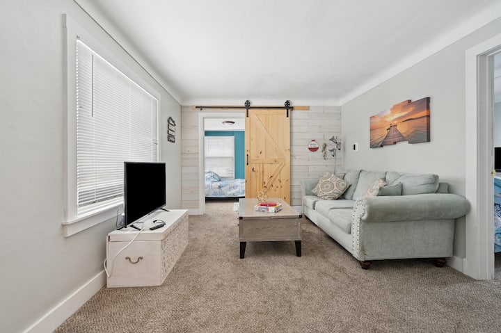 *Charming Cozy Cottage Retreat Relax Recharge - Port Clinton, OH