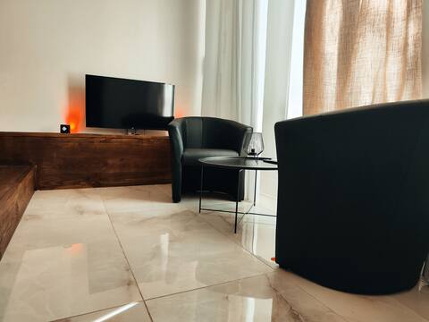 Top performing Airbnb: The Clyde in Faubourg Sud