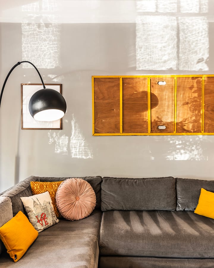 In The Heart Of Andersonville-steps From Clark St. - Chicago