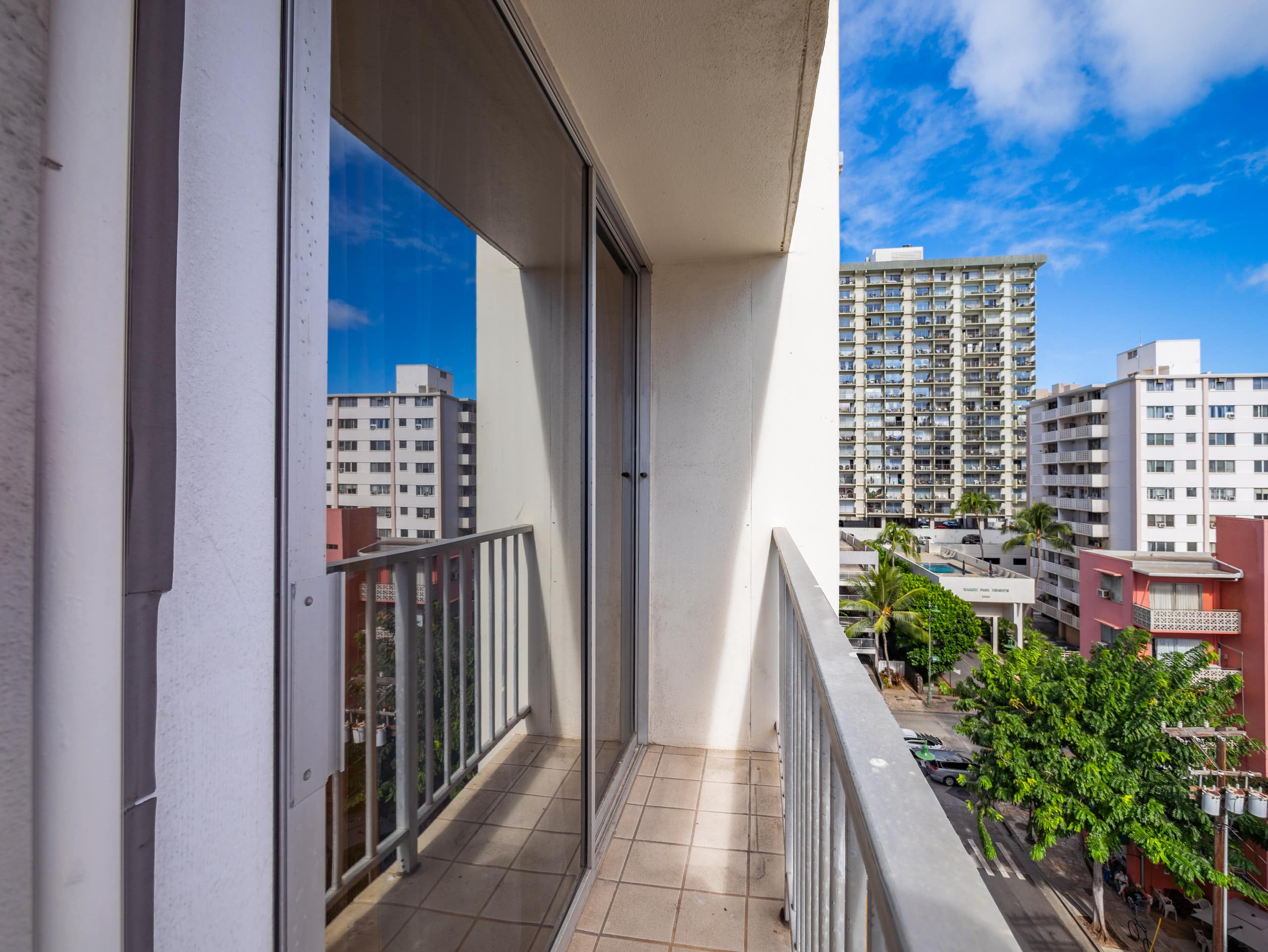 Upscale Ocean view family unit -1BR Near Beach! - Image 25
