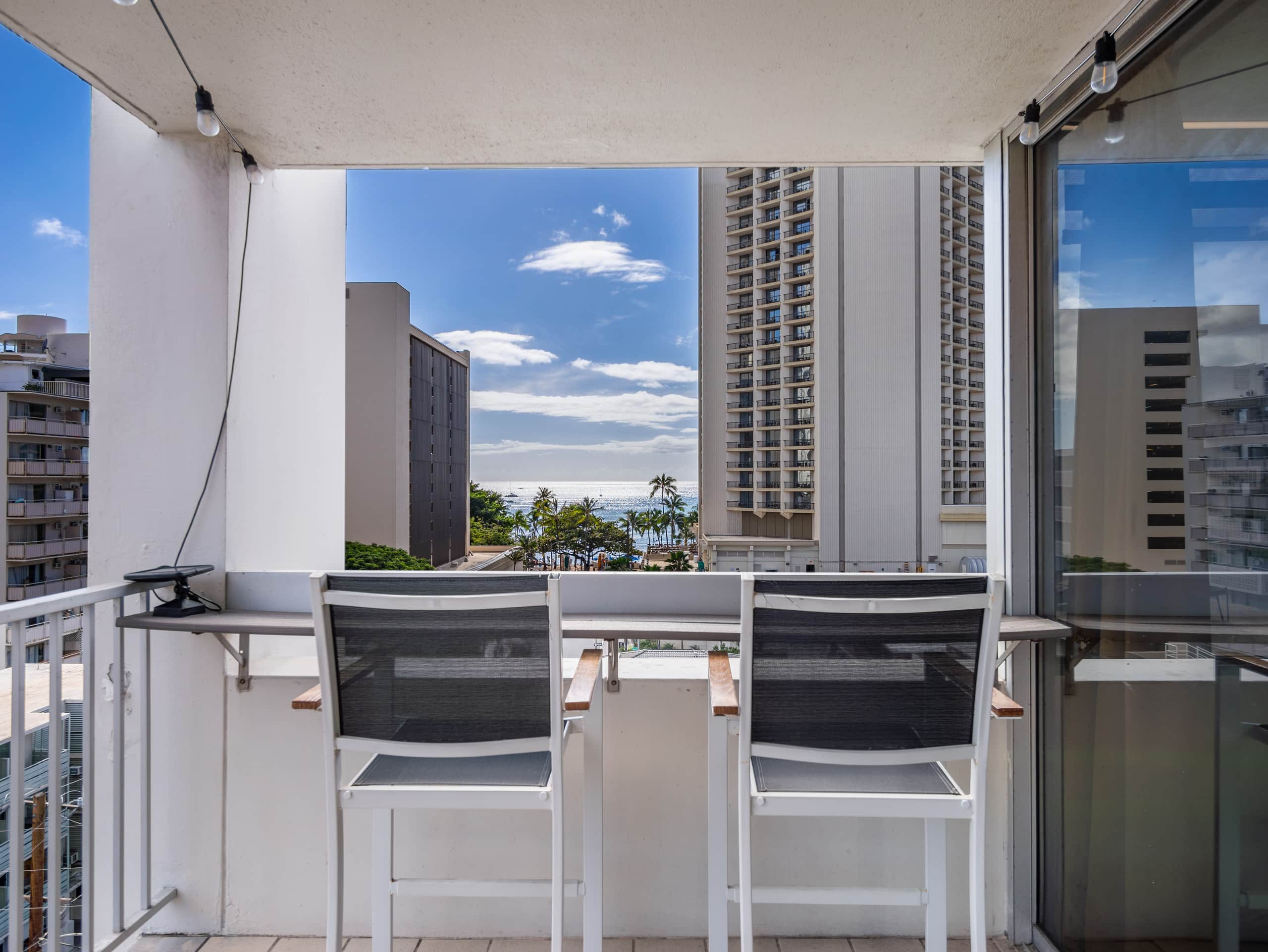 Upscale Ocean view family unit -1BR Near Beach! - Image 23