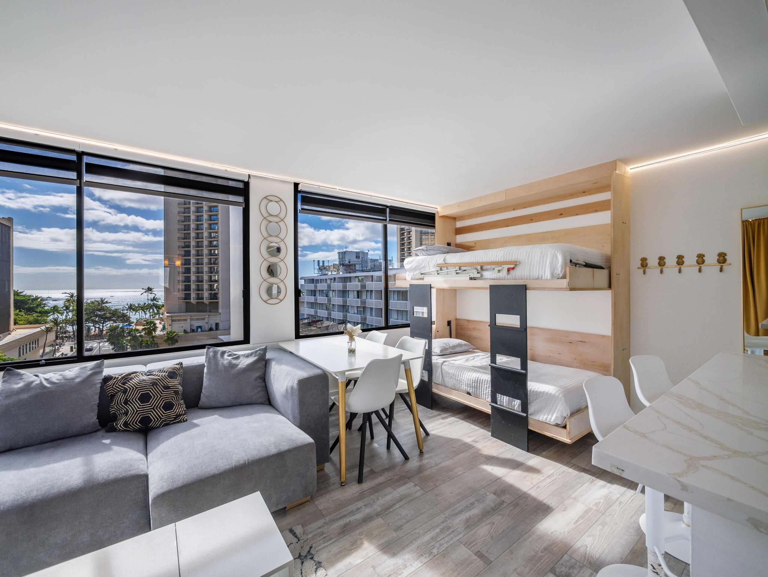 Upscale Ocean view family unit -1BR Near Beach! - Image 8