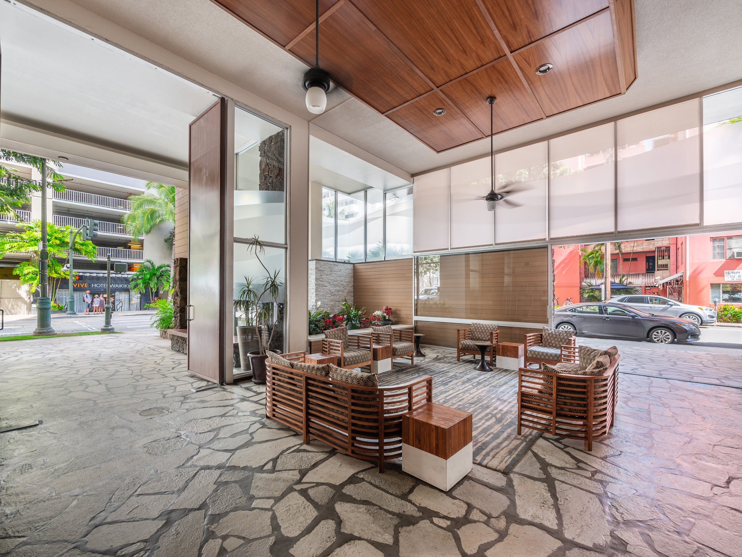 Upscale Ocean view family unit -1BR Near Beach! - Image 29