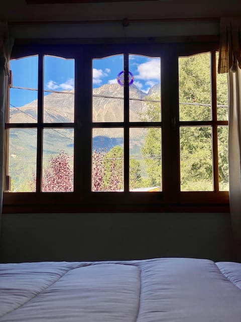 Sunset Home, 2 Floors House, Mountain Views