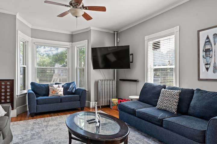 Walk To Beach | 4br | Pets & Parking - Old Orchard Beach