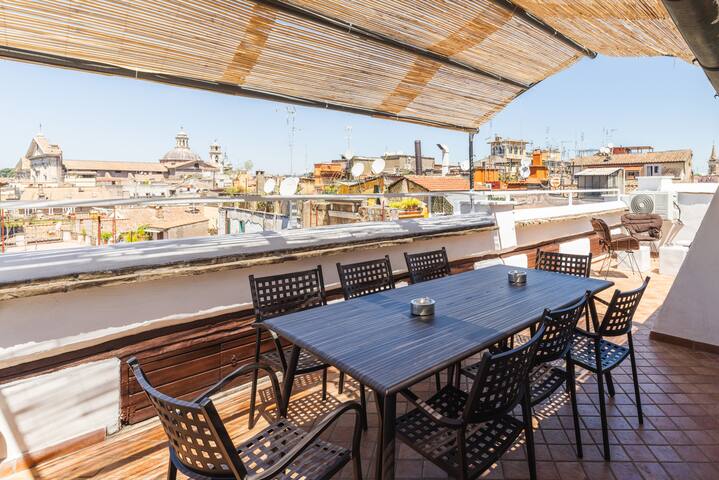 Nikis Maison Navona- Rooftop 4°floor no elevator gallery image 4