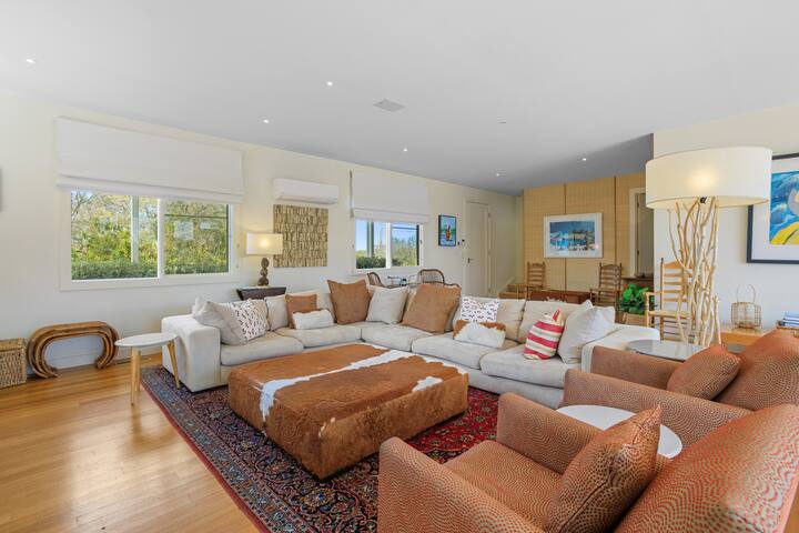 Tennis, Beach, 5 Bedroom, Location! Sorrento gallery image 2