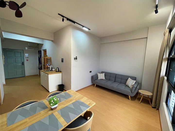 الطابق العلوي - غرفة المعيشة