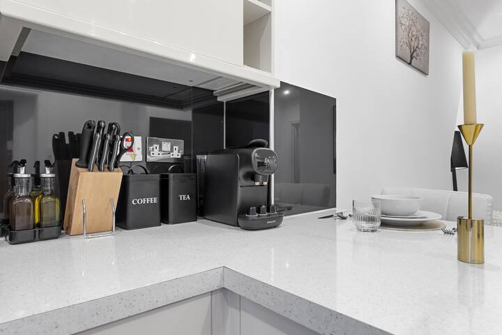 The Kensington Boutique 2 gallery image 2