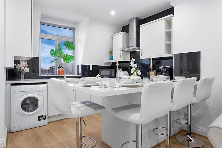 The Kensington Boutique 3