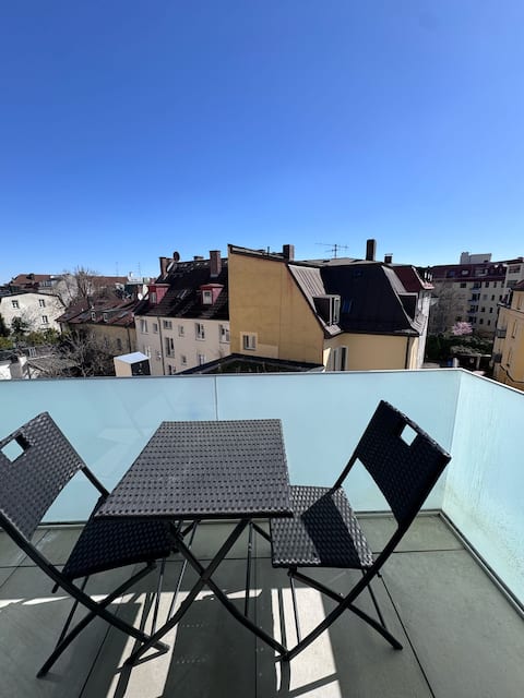 Leistungsstarkes Airbnb: Apartment 10 min from City Center(Marienplatz) in Sendlinger Feld