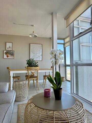 Charming beachfront Strand apartment gallery image 5