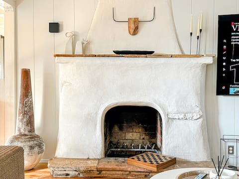 Top performing Airbnb: Malibou Lake Oasis (MA-3) in Malibu