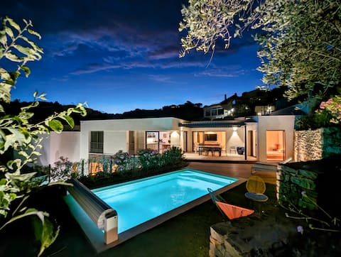 Lone Star Riviera - 5 minutes walk to the beach