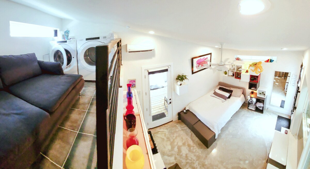 Modern Austin Tiny Home in Chill Neighborhood