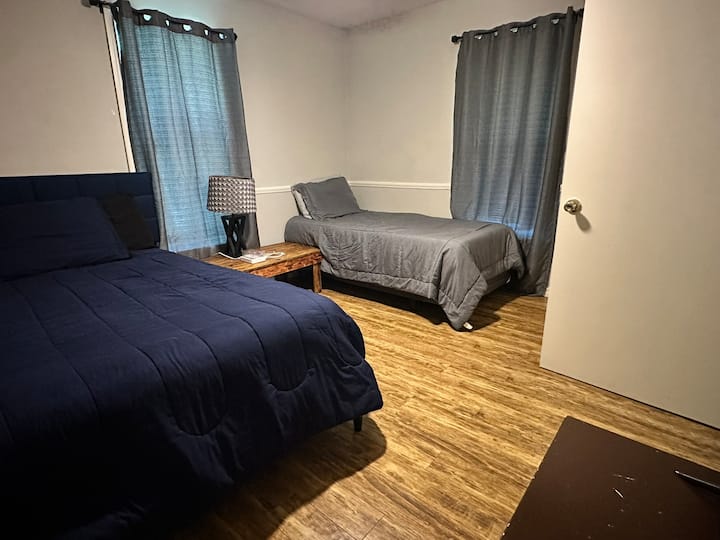 საძინებელი 1