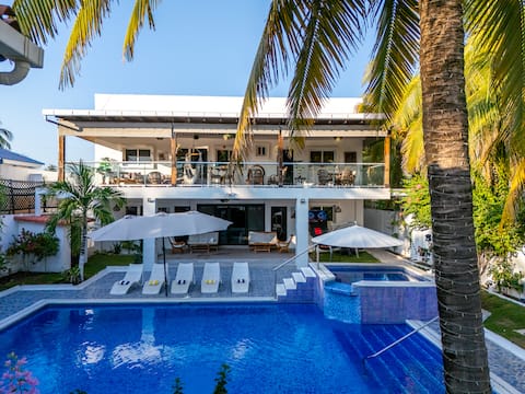 Chandito's Luxury Beach House | Costa del Sol | EN