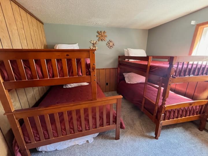 Bunk room: 
Twin over full and twin over twin