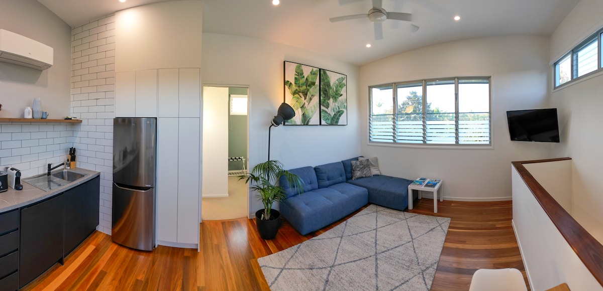 Top performing Airbnb: The Noosa Loft - Private, Close to Everything! in Noosa Heads