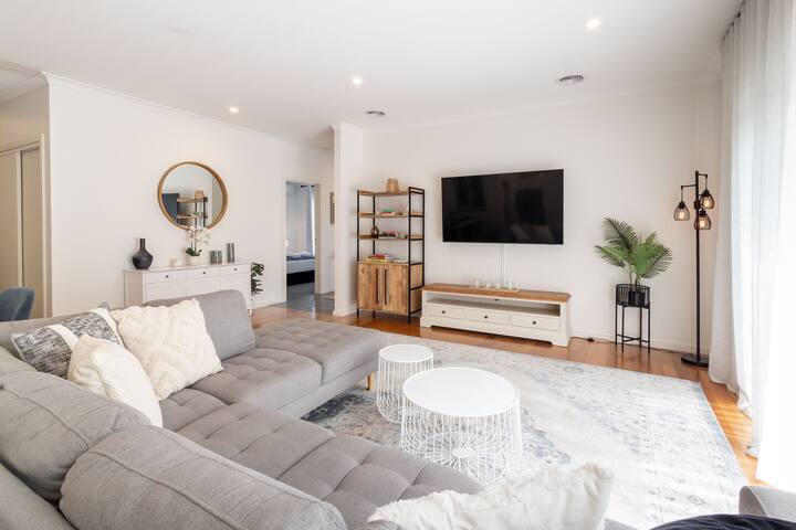 Bella Boutique – Family Friendly Yarra Valley Home gallery image 4