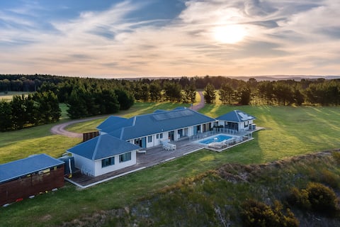 Whispering Pines Lodge