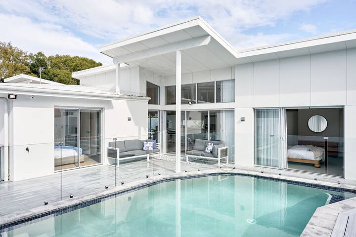 Surfers Paradise Whole House At Isle Of Capri - Broadbeach