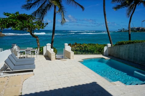 Las Olas - Your Exclusive Beachfront Escape