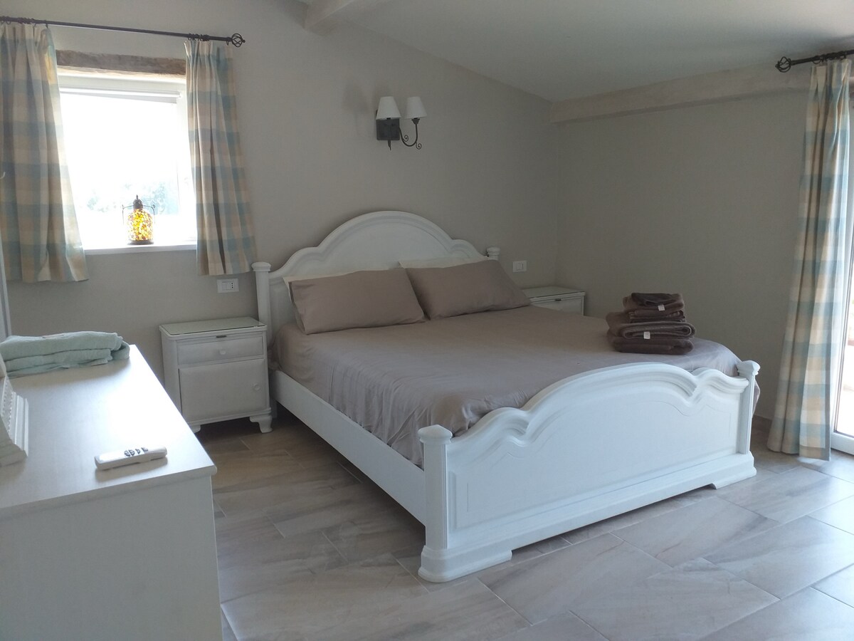 საძინებელი 2