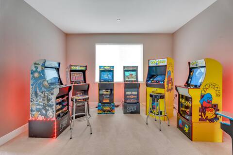 5BD Modern Home: Pool/Ping-Pong/Arcade - Wine City