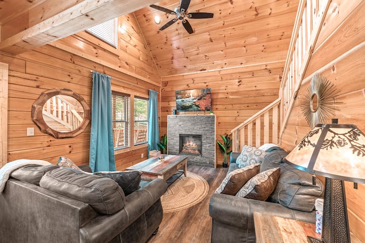 1 Mile To Pf|3 Decks|game Room|theater|pets|baby - Pigeon Forge, TN