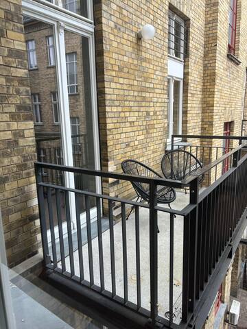 Grand Suites – 160 m² of Elegance & Comfort gallery image 3