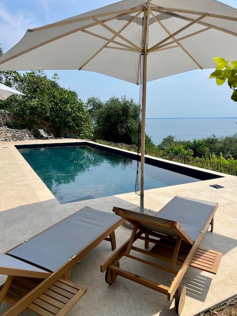 Seeblick-Hideaway im Rustico Design