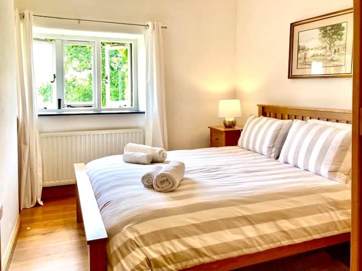 King room with ensuite and views across the lane to the fields
