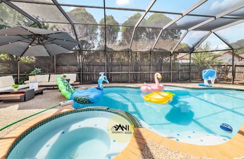 Stafford Farmhouse | 5BR/2.5 • Poolside Getaway