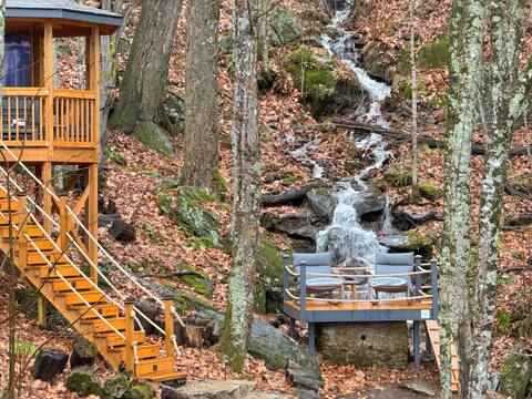 Nature Falls-
Romantic Luxe, Waterfalls, Treehouse