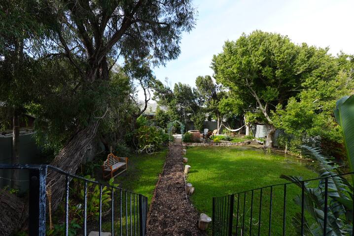 Sage Serenity Retreat gallery image 2