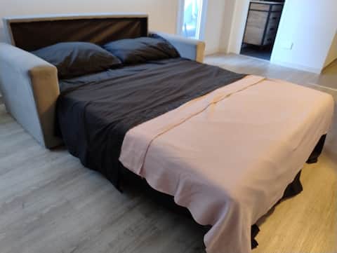 Top Airbnb: Charming brand new apartment with pool and gym in Almagro