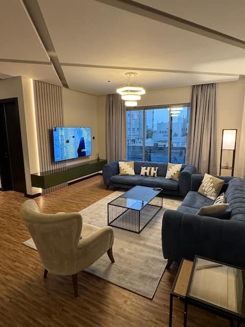 Quite Apartment In Janabiyah