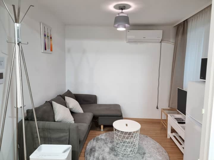 202홍대역5번출구1~2분거리 2rooms 3beds 공항철도 - Seoul