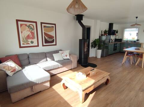 Top Airbnb: Gîte du Squewel Cozy single-storey house, in Trégastel