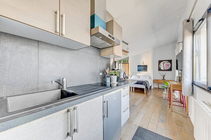 Studio Indépendant Dans Une Grande Maison Calme - Villejuif