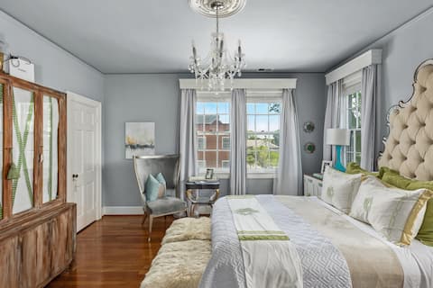 Boutique Hotel: The Princess Bride Suite
