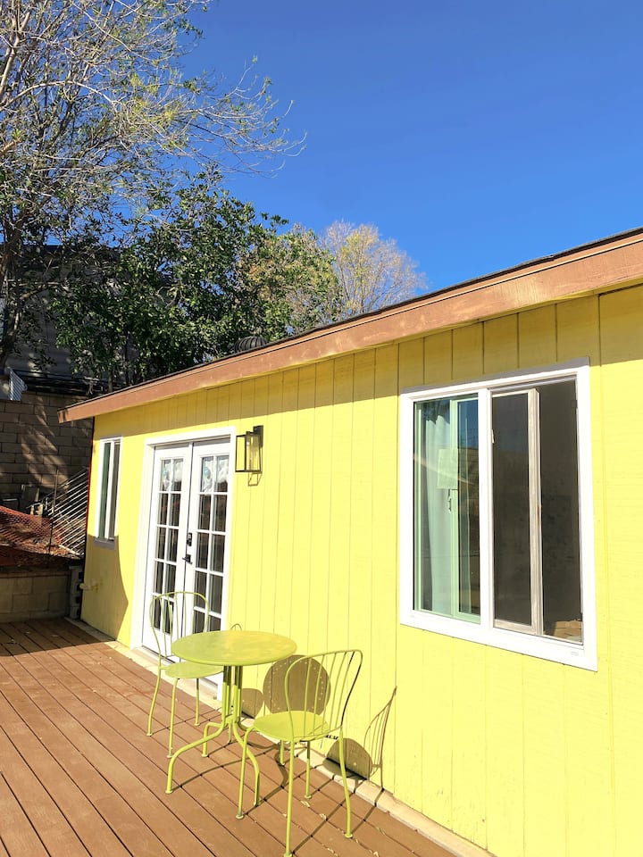 Private Entire Quiet Modern Studio Pet Friendly - Rancho Cucamonga, CA